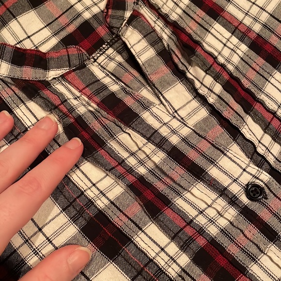 Collarless Plaid Shirt - Picture 9 of 10
